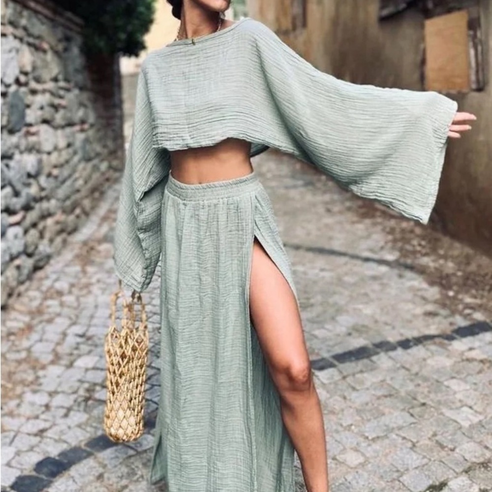 Meraki Beach Reya Two-Piece Set